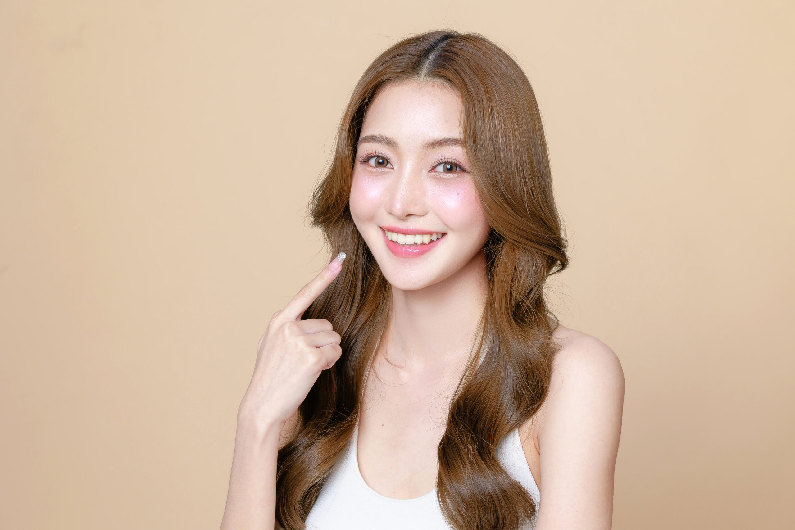 Làm răng sứ Venus giá bao nhiêu tiền? Có tốt không?